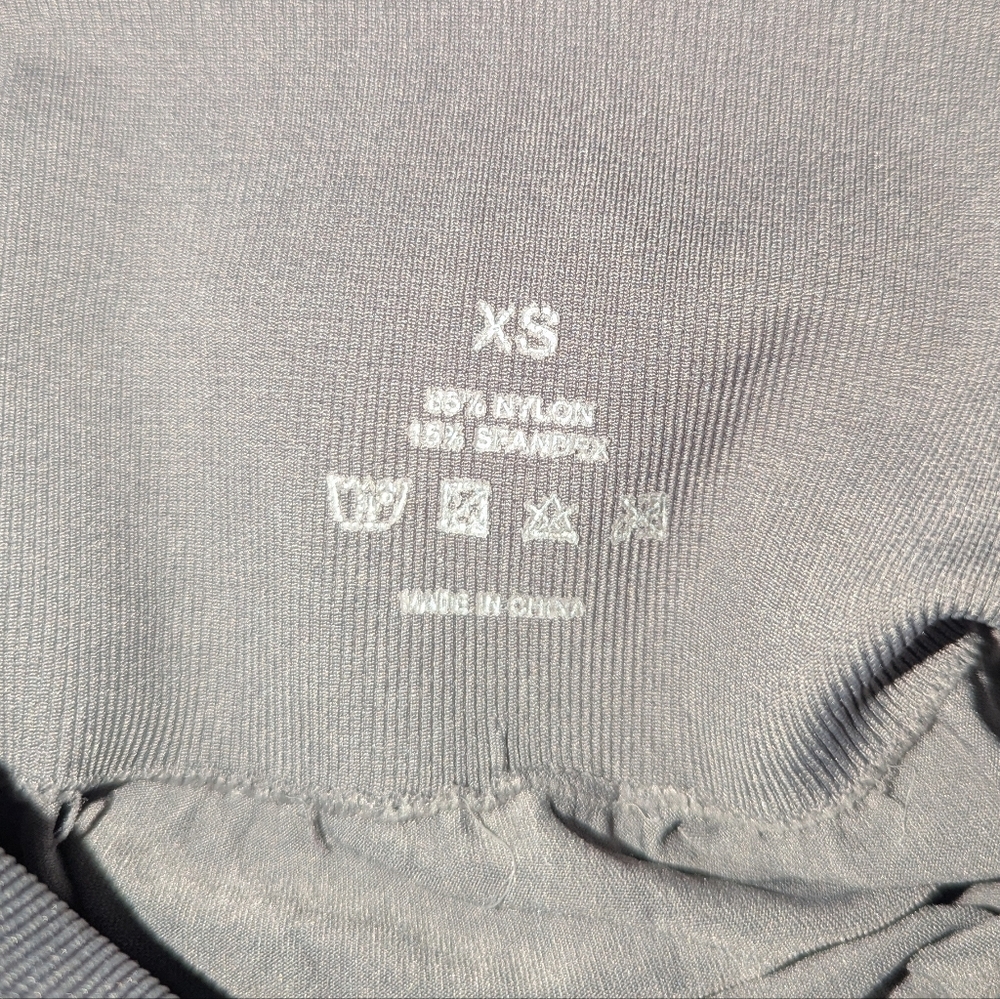 NVGTN Solid Seamless Legging Grey Women's XS - Picture 6 of 8
